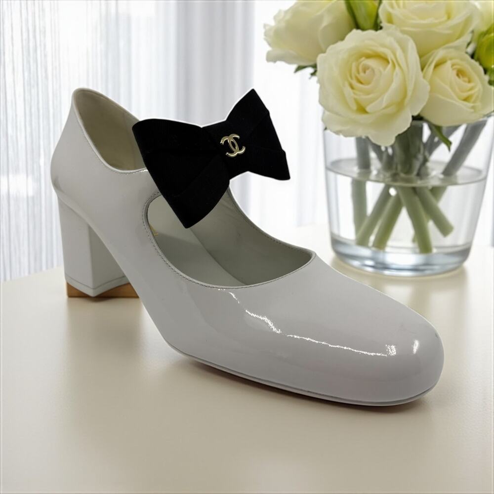 Chanel Mary Janes (39/9)